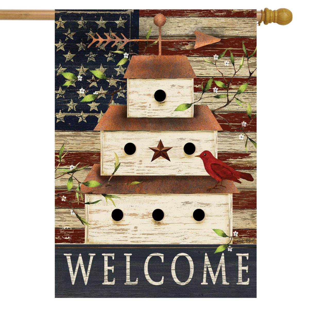 Patriotic Birdhouse House Flag | Themes Animals & Critters Seasons